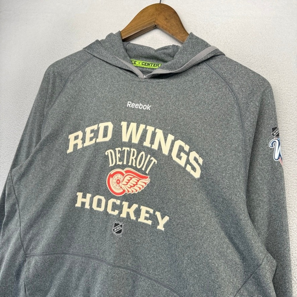 Detroit Red Wings Hoodie Men's Medium Reebok Center Ice Winter Classic Graphic